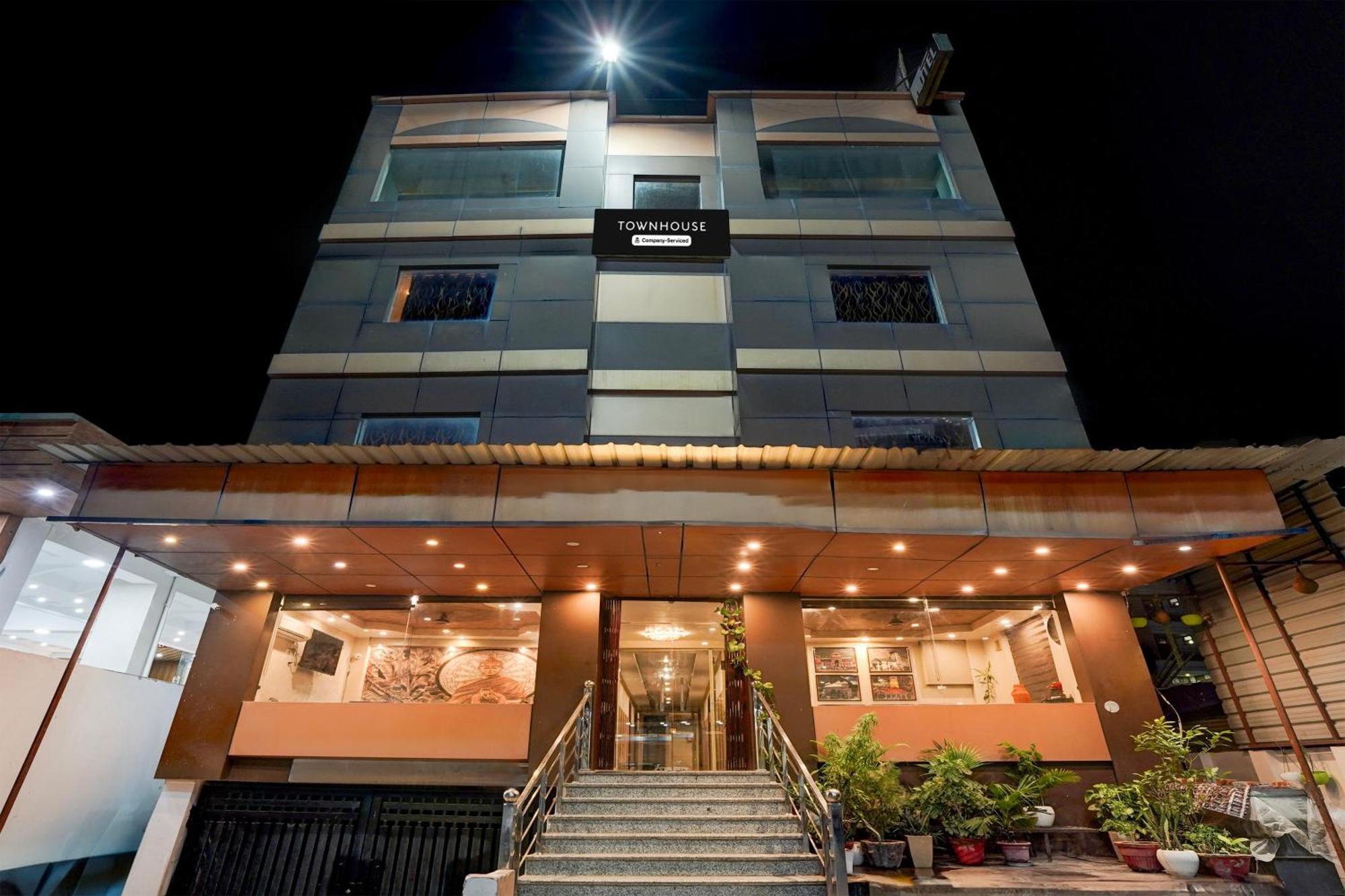 Hotel Super Townhouse Haridwar Near Har Ki Pauri Zewnętrze zdjęcie